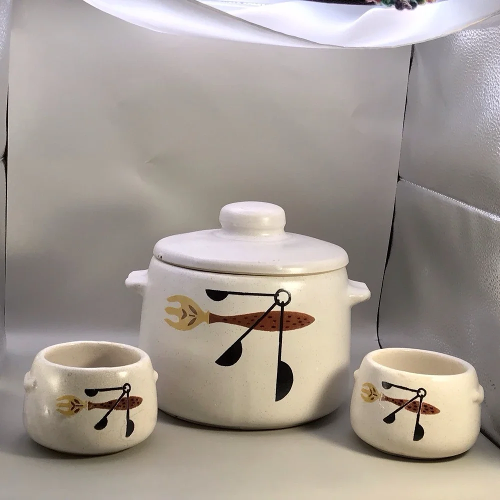 Vintage MCM West Bend Bean Pot & lid  2 Qt Crockery Fork & Spoons Design 2 Bowls